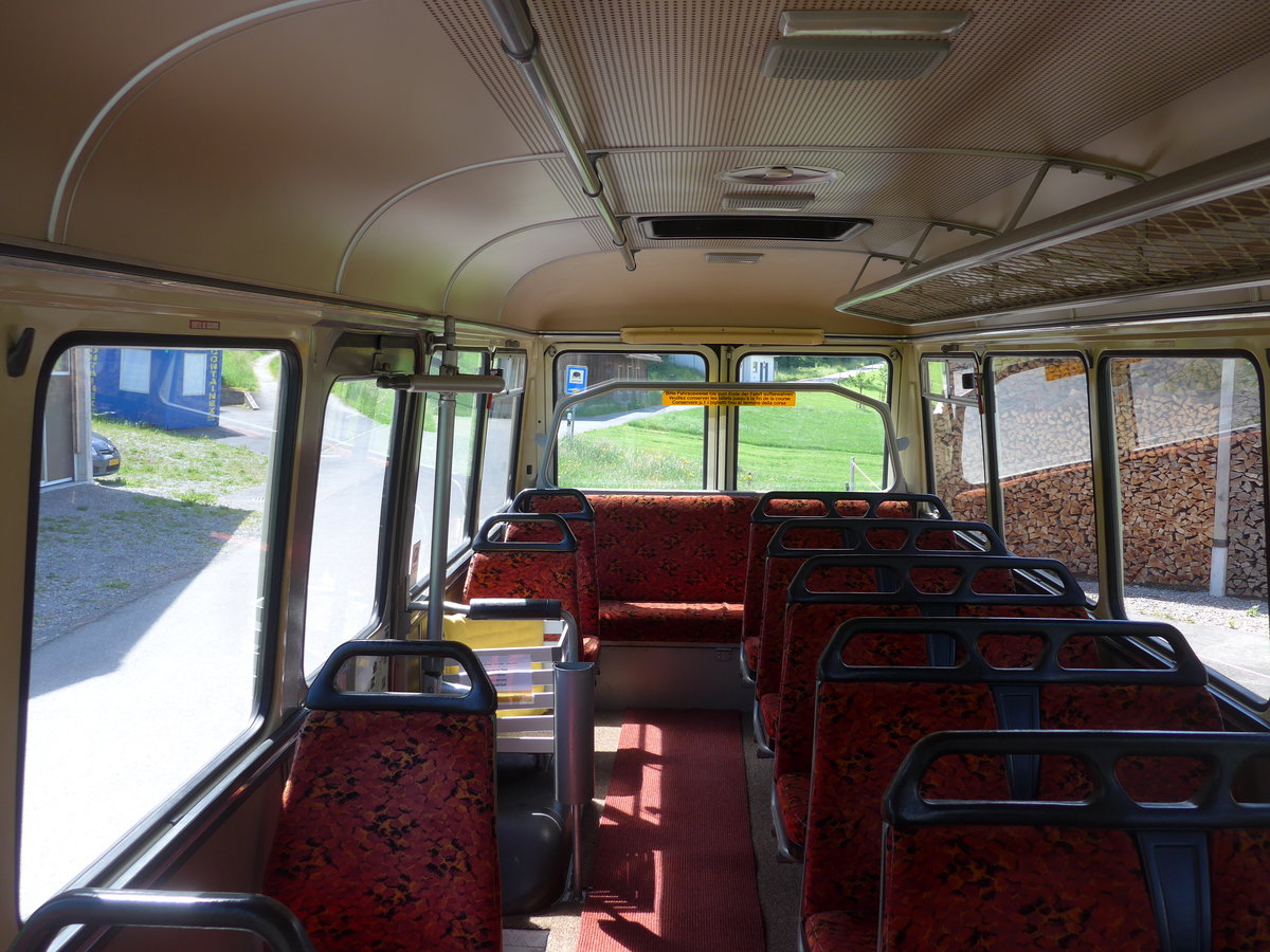 (205'613) - M�ller, Ennetmoos - Nr. 6/NW 24'301 - Mercedes (ex Portenier, Adelboden Nr. 6; ex Geiger, Adelboden Nr. 6) am 30. Mai 2019 in Ennetmoos, Garage (Innenaufnahme)