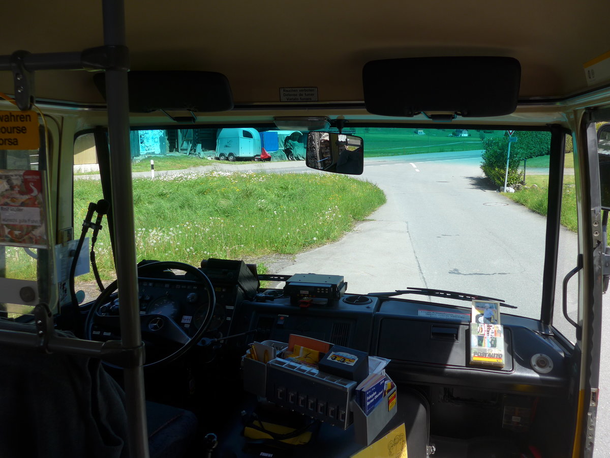 (205'614) - M�ller, Ennetmoos - Nr. 6/NW 24'301 - Mercedes (ex Portenier, Adelboden Nr. 6; ex Geiger, Adelboden Nr. 6) am 30. Mai 2019 in Ennetmoos, Garage (Innenaufnahme)