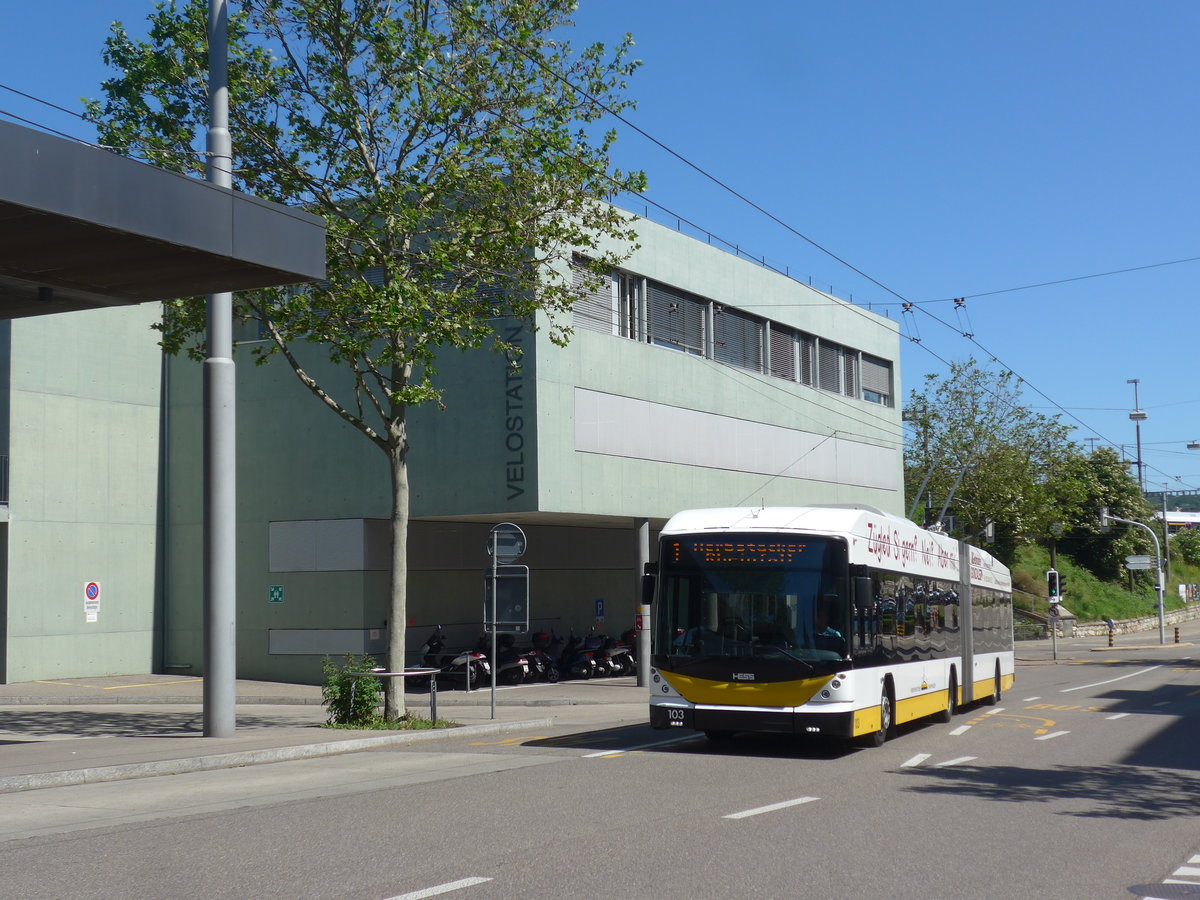 (205'888) - VBSH Schaffhausen - Nr. 103 - Hess/Hess Gelenktrolleybus am 8. Juni 2019 beim Bahnhof Schaffhausen