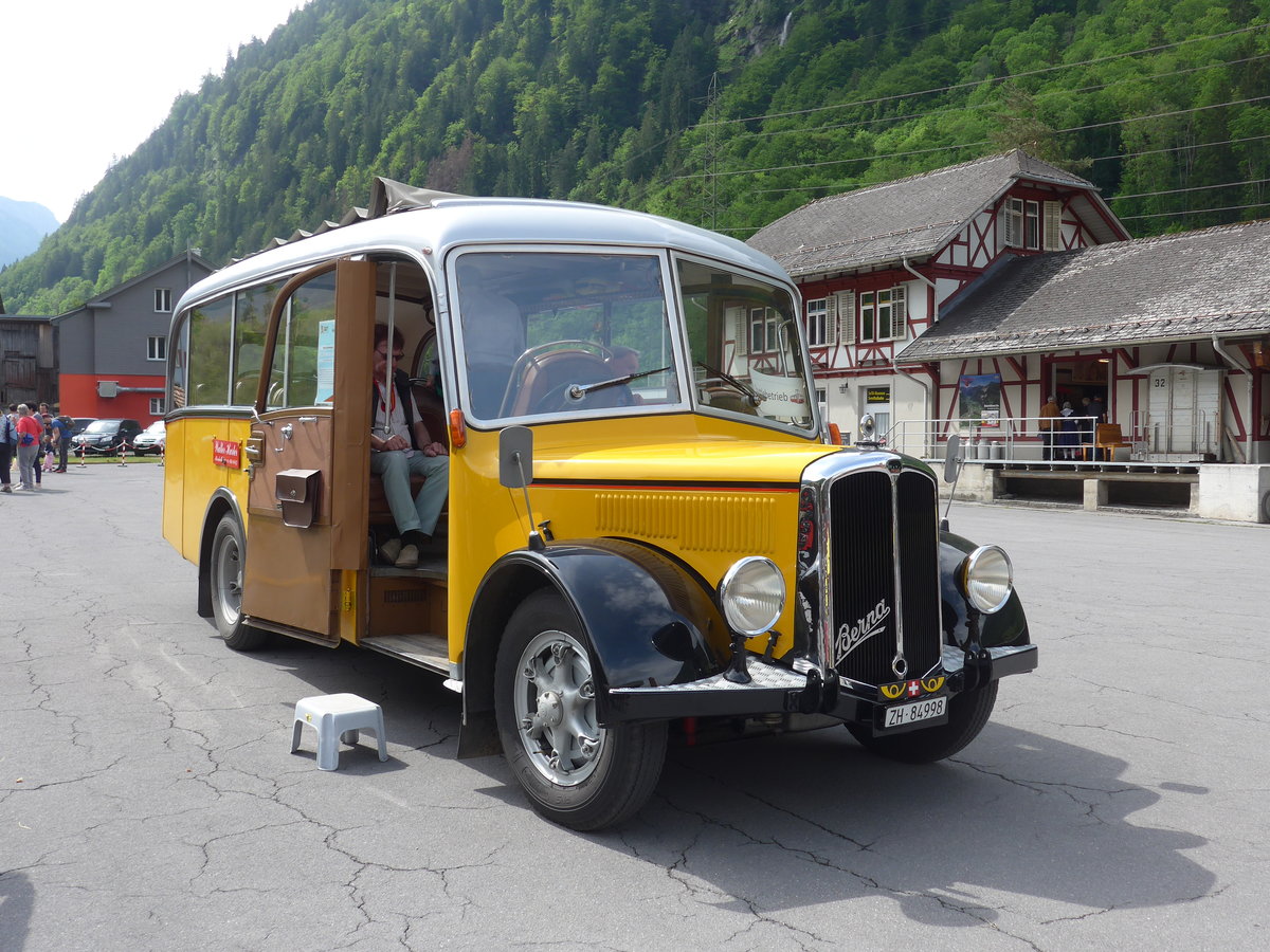 (206'331) - Hurter, M�nchaltdorf - ZH 84'998 - Berna/FHS (ex Volkart, Russikon; ex ASD Aigle; ex P 21'003) am 15. Juni 2019 in Engi, Garage AS