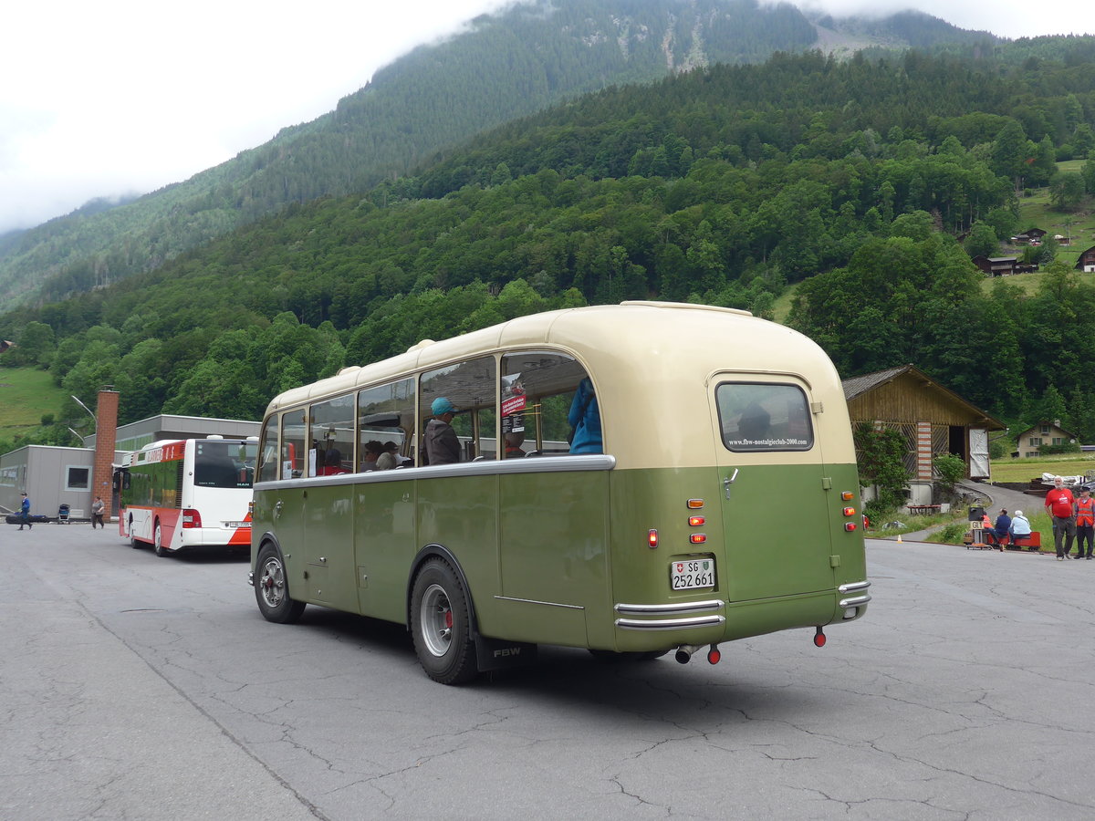 (206'350) - Nostalgieclub, Filzbach - SG 252'661 - FBW/R&J (ex Steiner, Kaltbrunn; ex Gr�nenfelder, Walenstadt) am 15. Juni 2019 in Engi, Garage AS