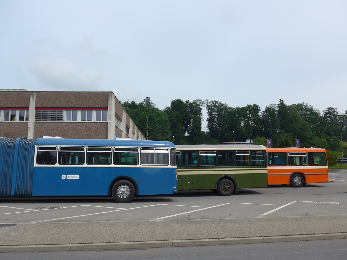 (206'590) - VBZ Z�rich (TMZ) - Nr. 540/ZH 315'491 - Saurer/Saurer (ex Nr. 7540; ex Nr. 540) + SVB Bern (Bernmobil historique) - Nr. 270/BE 113'270 - FBW/SWS-Gangloff + ZVB Zug (RWB) - Nr. 35/ZH 797'215 - FBW/Hess am 22. Juni 2019 in Emmenbr�cke, Debrunner Acifer (Teilaufnahme)