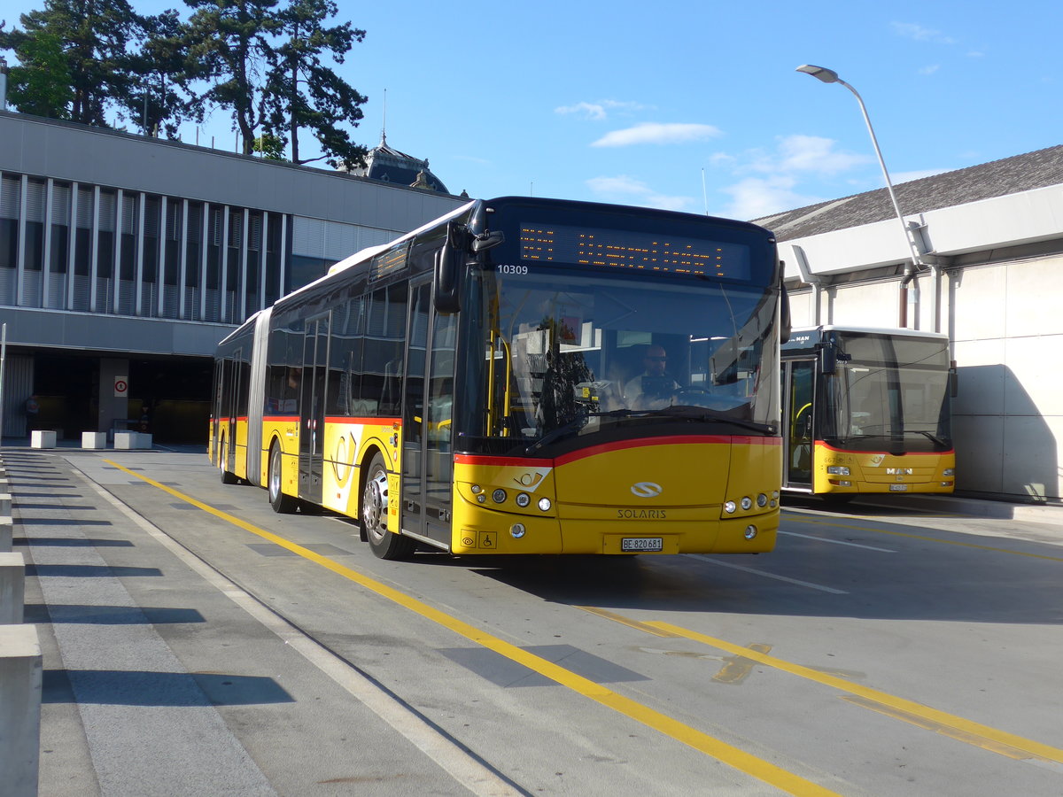 (207'560) - PostAuto Bern - Nr. 681/BE 820'681 - Solaris am 7. Juli 2019 in Bern, Postautostation