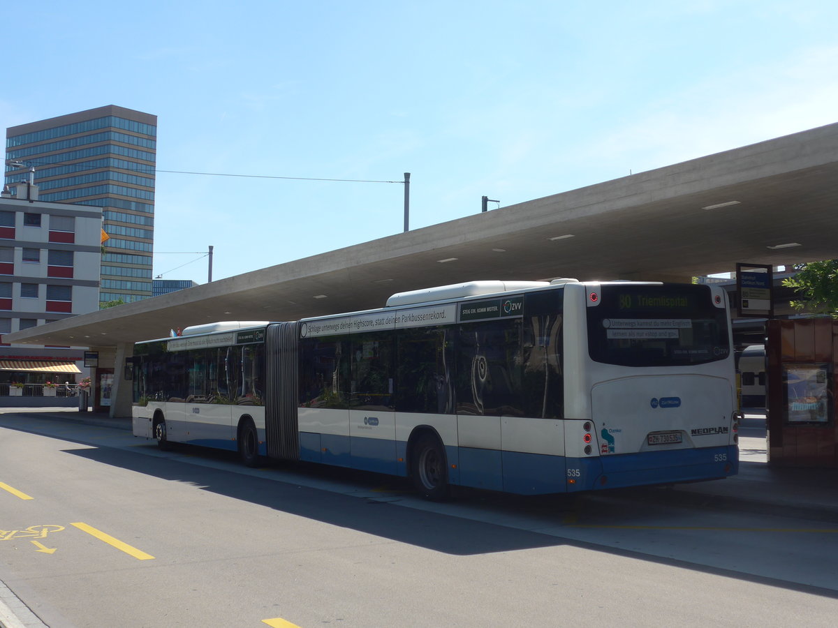 (208'249) - VBZ Z�rich - Nr. 535/ZH 730'535 - Neoplan am 1. August 2019 beim Bahnhof Z�rich-Oerlikon