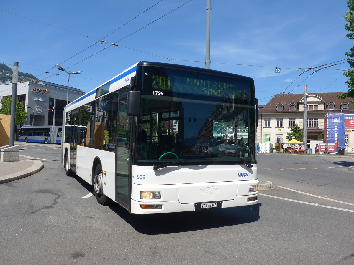 (208'471) - VMCV Clarens - Nr. 906/VD 454'846 - MAN (ex transN, La Chaux-de-Fonds Nr. 243; ex TN Neuch�tel Nr. 243) am 4. August 2019 beim Bahnhof Vevey