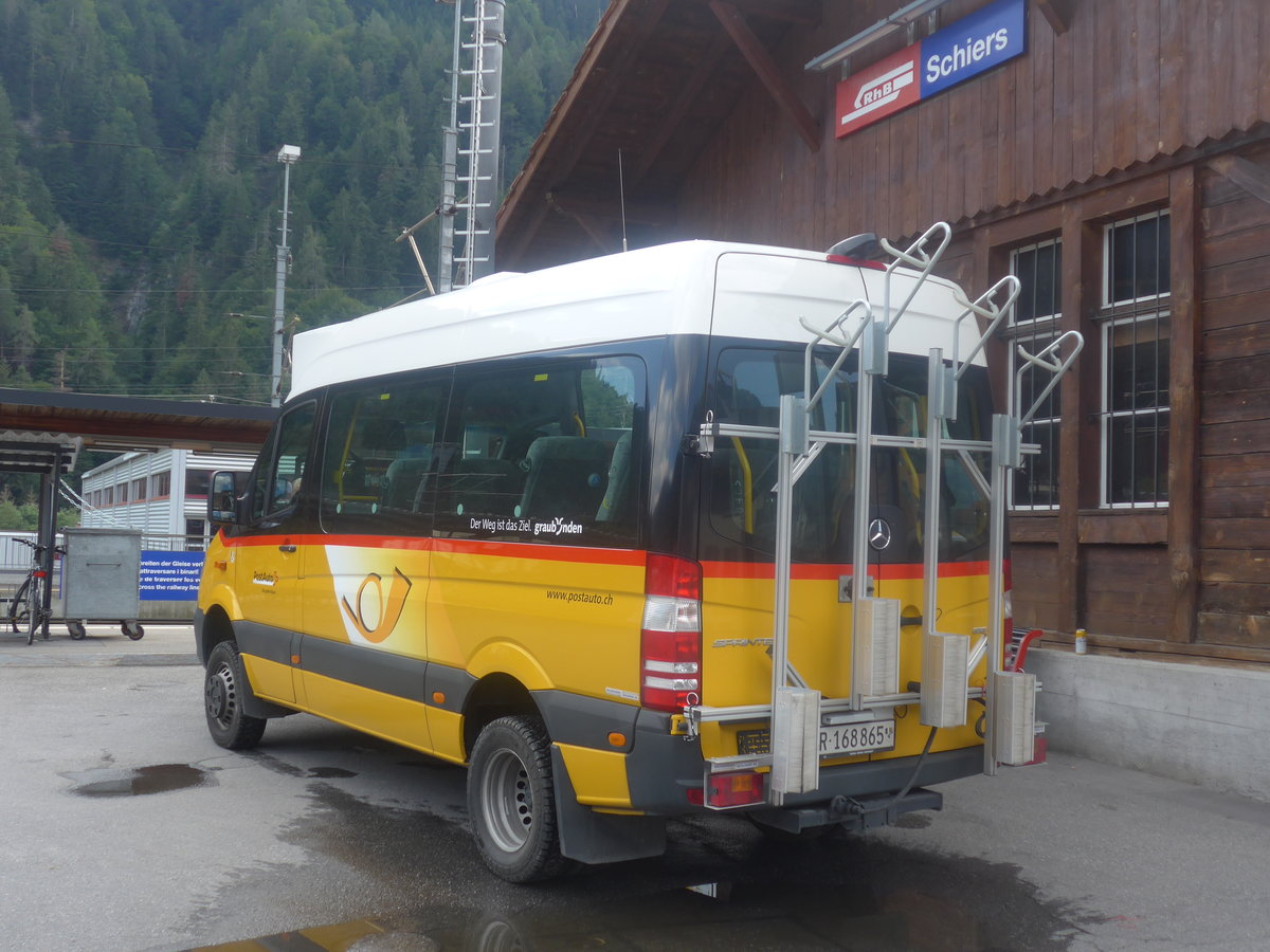 (208'709) - PostAuto Graub�nden - GR 168'865 - Mercedes am 11. August 2019 beim Bahnhof Schiers
