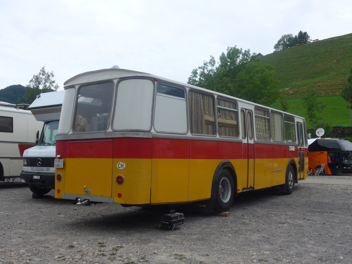 (208'856) - Tr�b, Oberrieden - Nr. 12/ZH 69'651 - FBW/R&J (ex Ryffel, Uster Nr. 12) am 17. August 2019 in Atzm�nnig, Schutt