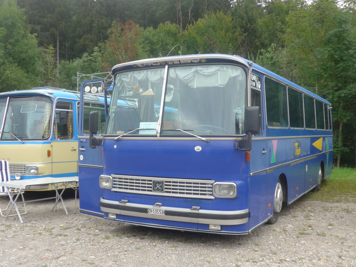 (208'861) - Camenisch, Dietlikon - ZH 135'536 - Setra am 17. August 2019 in Atzm�nnig, Schutt