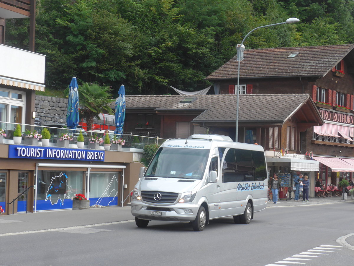 (209'204) - M�ller, Erlenbach - ZH 95'875 - Mercedes am 1. September 2019 beim Bahnhof Brienz