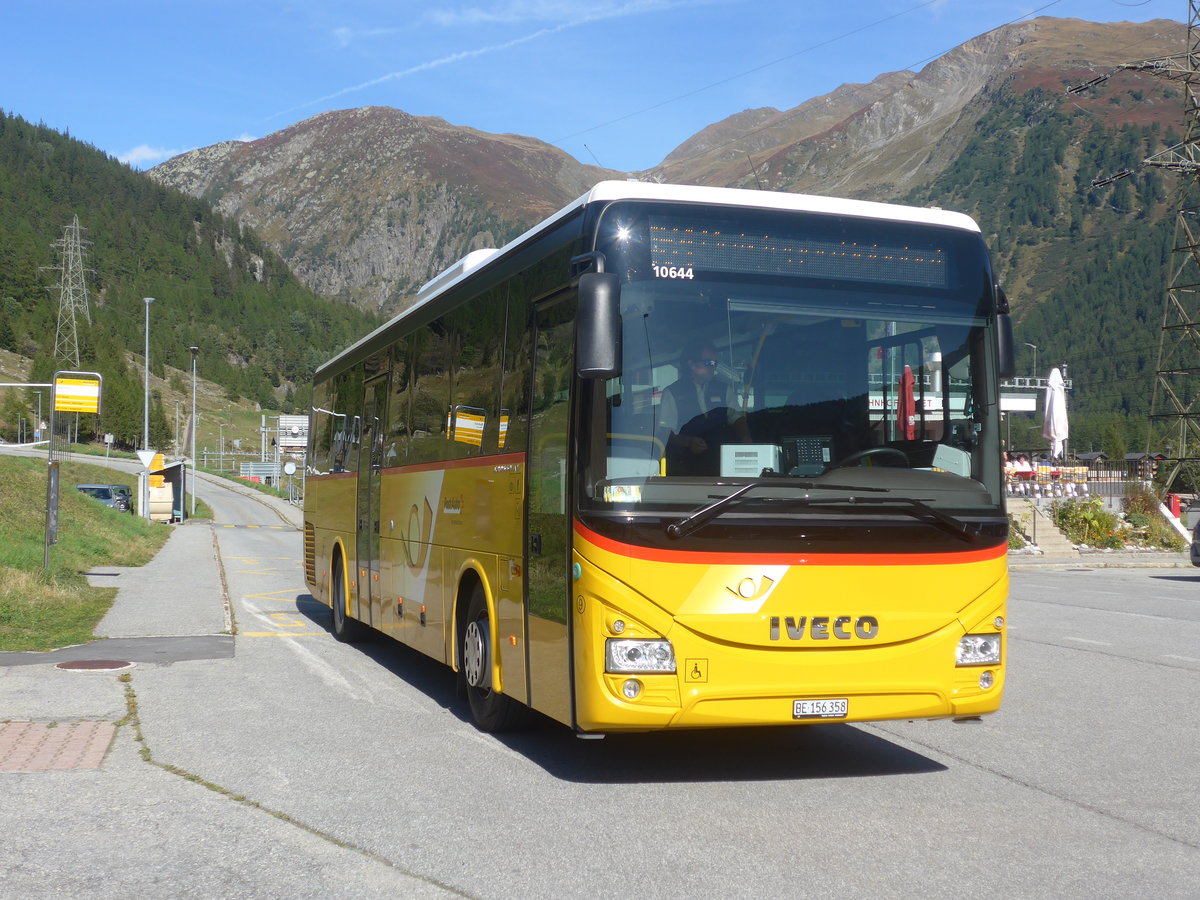 (209'844) - Fl�ck, Brienz - Nr. 9/BE 156'358 - Iveco am 28. September 2019 beim Bahnhof Oberwald