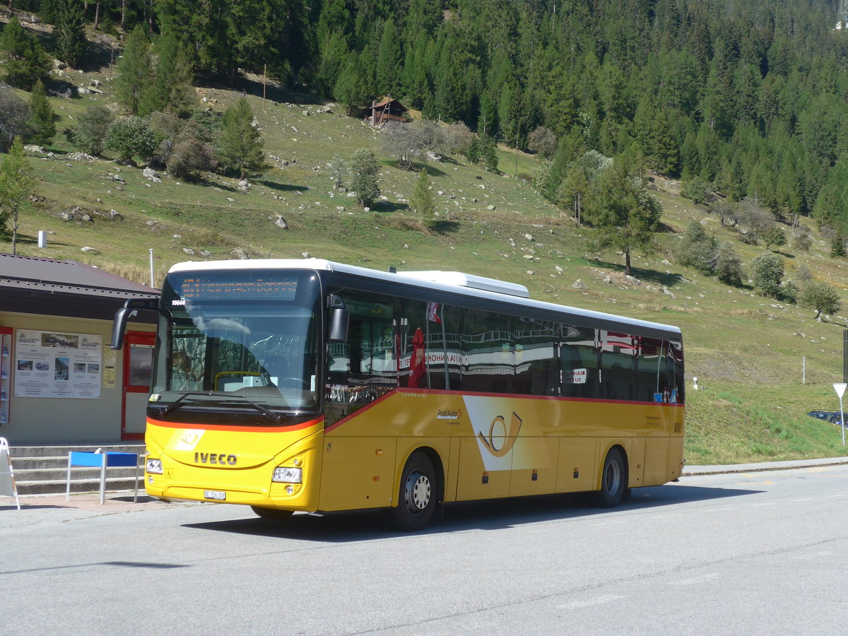 (209'845) - Fl�ck, Brienz - Nr. 9/BE 156'358 - Iveco am 28. September 2019 beim Bahnhof Oberwald