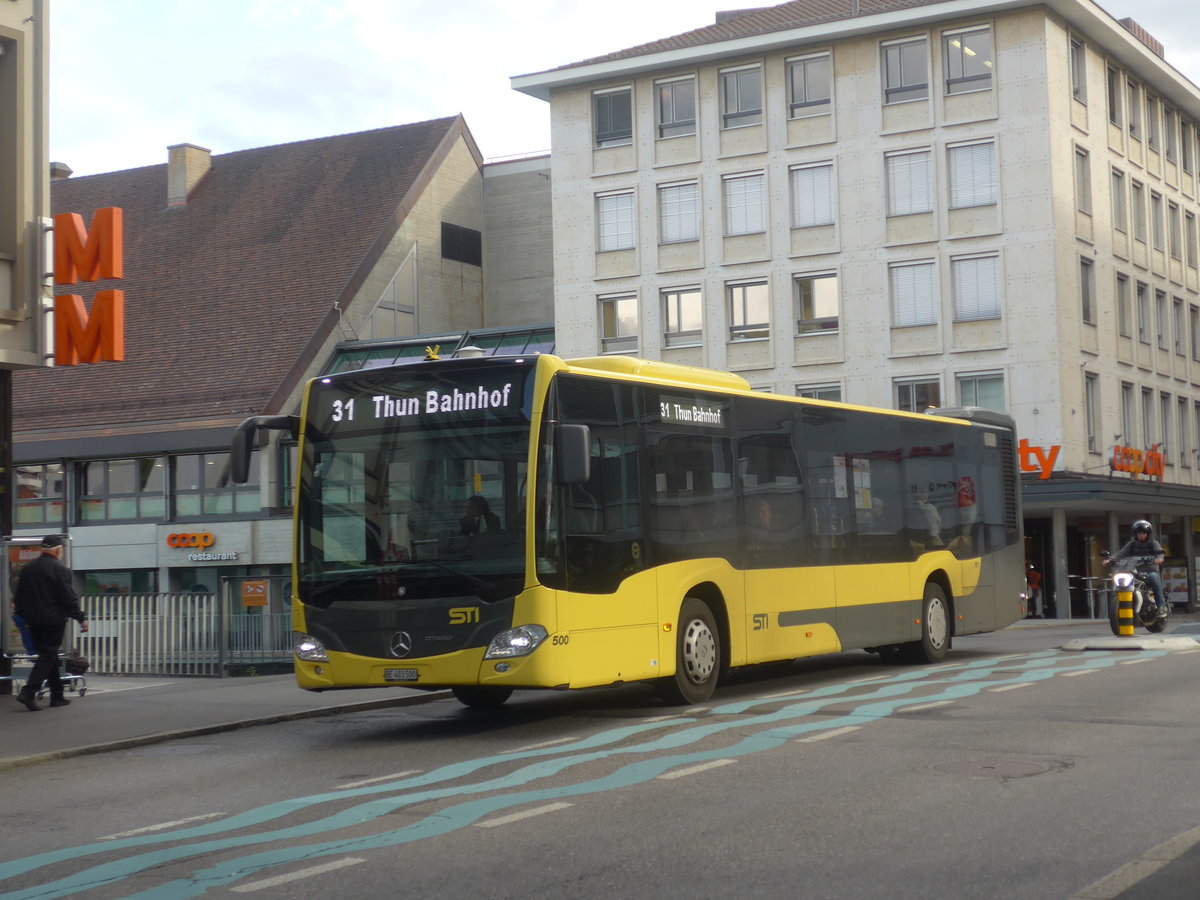 (209'877) - STI Thun - Nr. 500/BE 403'500 - Mercedes am 30. September 2019 in Thun, Marktgasse