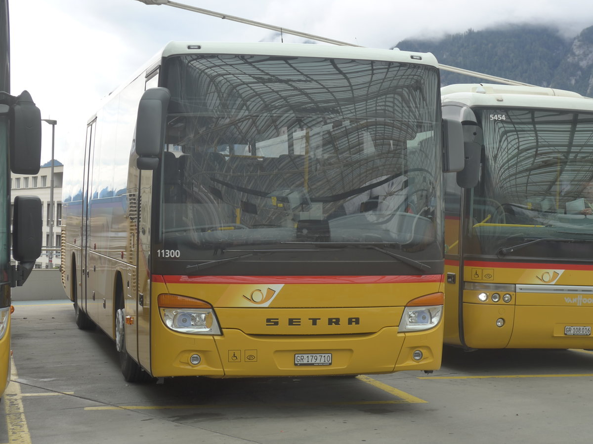 (210'003) - PostAuto Graub�nden - GR 179'710 - Setra am 6. Oktober 2019 in Chur, Postautostation