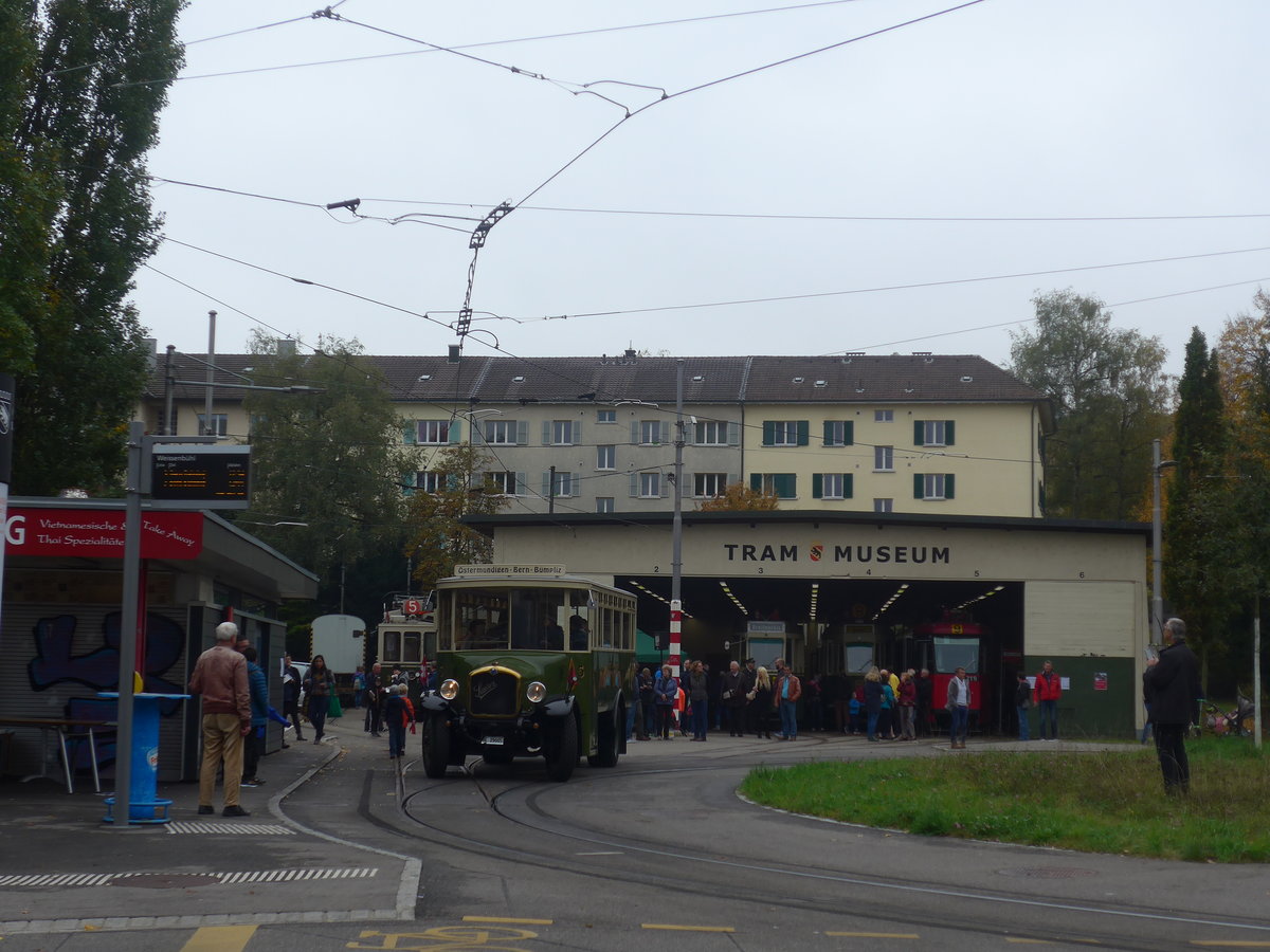 (210'427) - SVB Bern (Bernmobil historique) - Nr. 5/BE 29'005 - Saurer am 20. Oktober 2019 in Bern, Weissenb�hl
