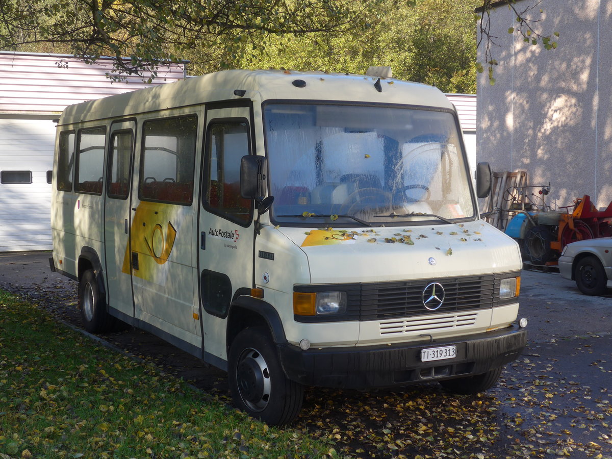 (210'513) - Barenco, Faido - TI 319'313 - Mercedes (ex Autopostale, Muggio; ex Autopostale, Mendrisio; ex Malacrida, Mendrisio Nr. 36) am 26. Oktober 2019 in Faido, Garage (mit Jahrgang 1991 vermutlich �ltestes Postauto, das noch in Betrieb ist)