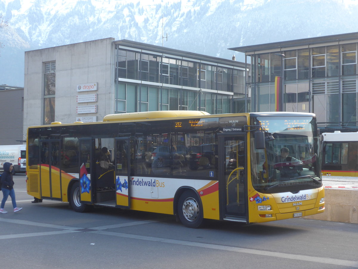 (210'995) - AVG Grindelwald - Nr. 11/BE 261'865 - MAN/G�ppel am 11. November 2019 beim Bahnhof Interlaken Ost