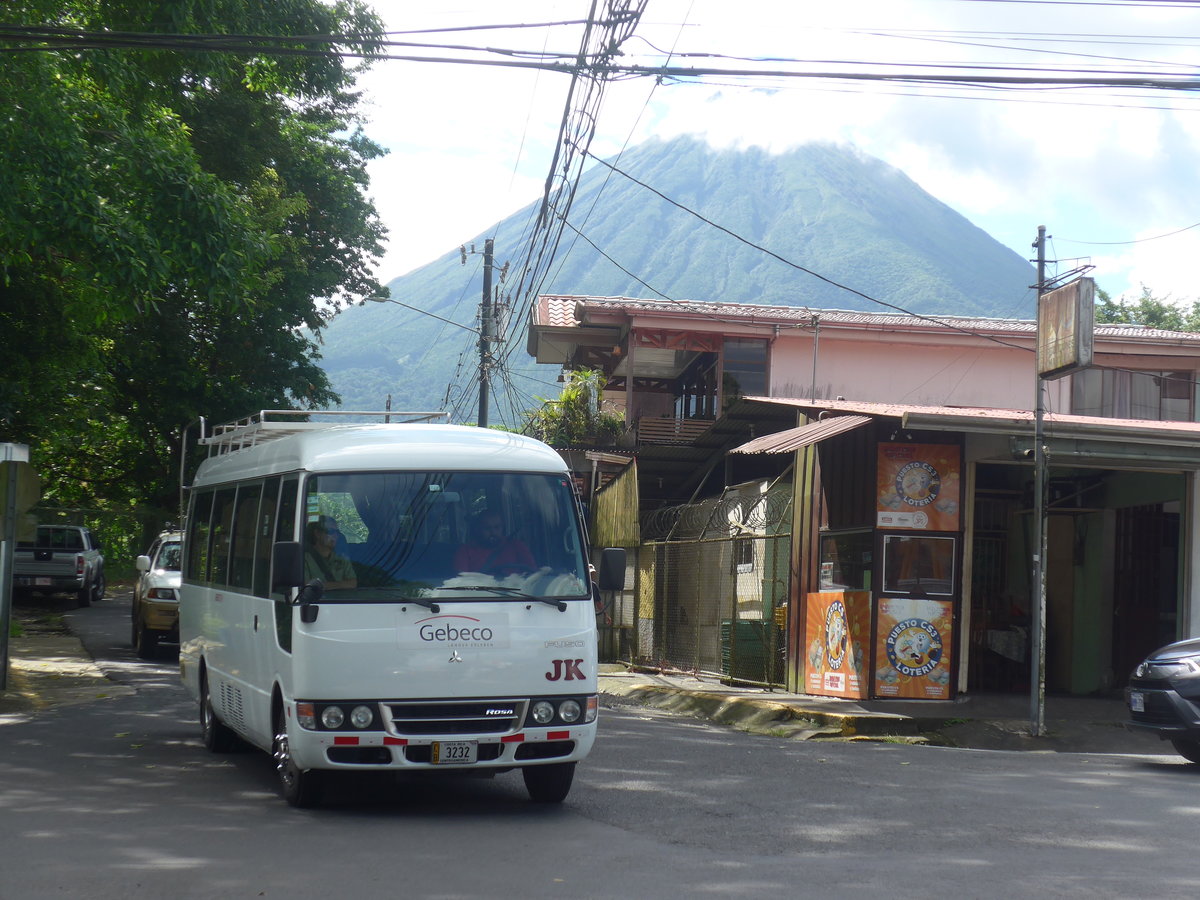 (211'270) - Transportes J.K., San Jos� - 3232 - Mitsubishi am 14. November 2019 in La Fortuna