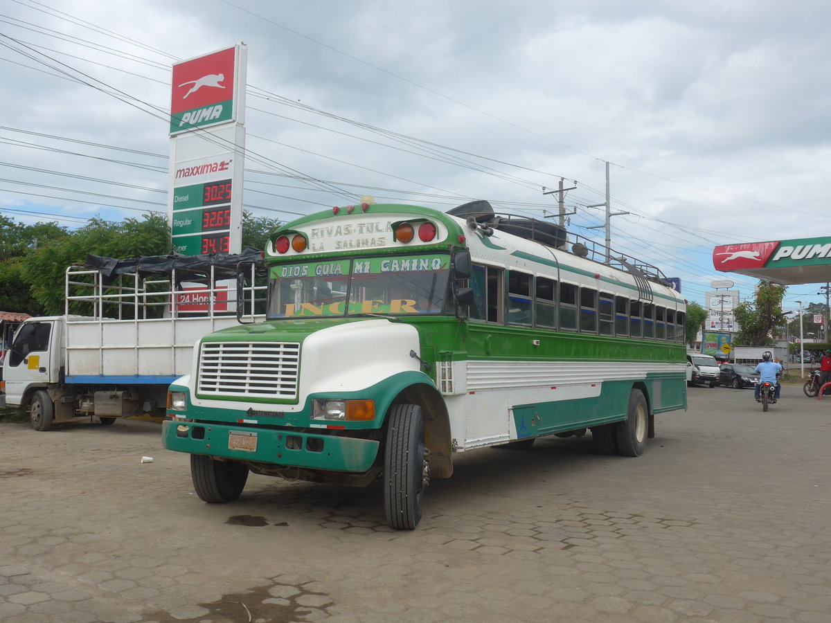 (212'000) - ??? - RI 041 - International am 22. November 2019 in Rivas, Tankstelle