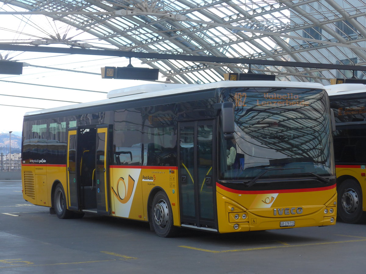 (212'584) - PostAuto Graub�nden - GR 179'715 - Iveco am 7. Dezember 2019 in Chur, Postautostation