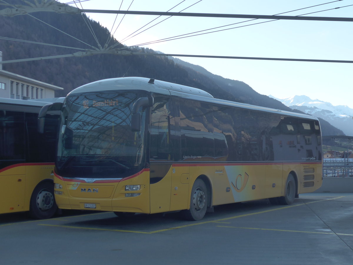 (212'642) - PostAuto Graub�nden - GR 173'207 - MAN am 7. Dezember 2019 in Chur, Postautostation