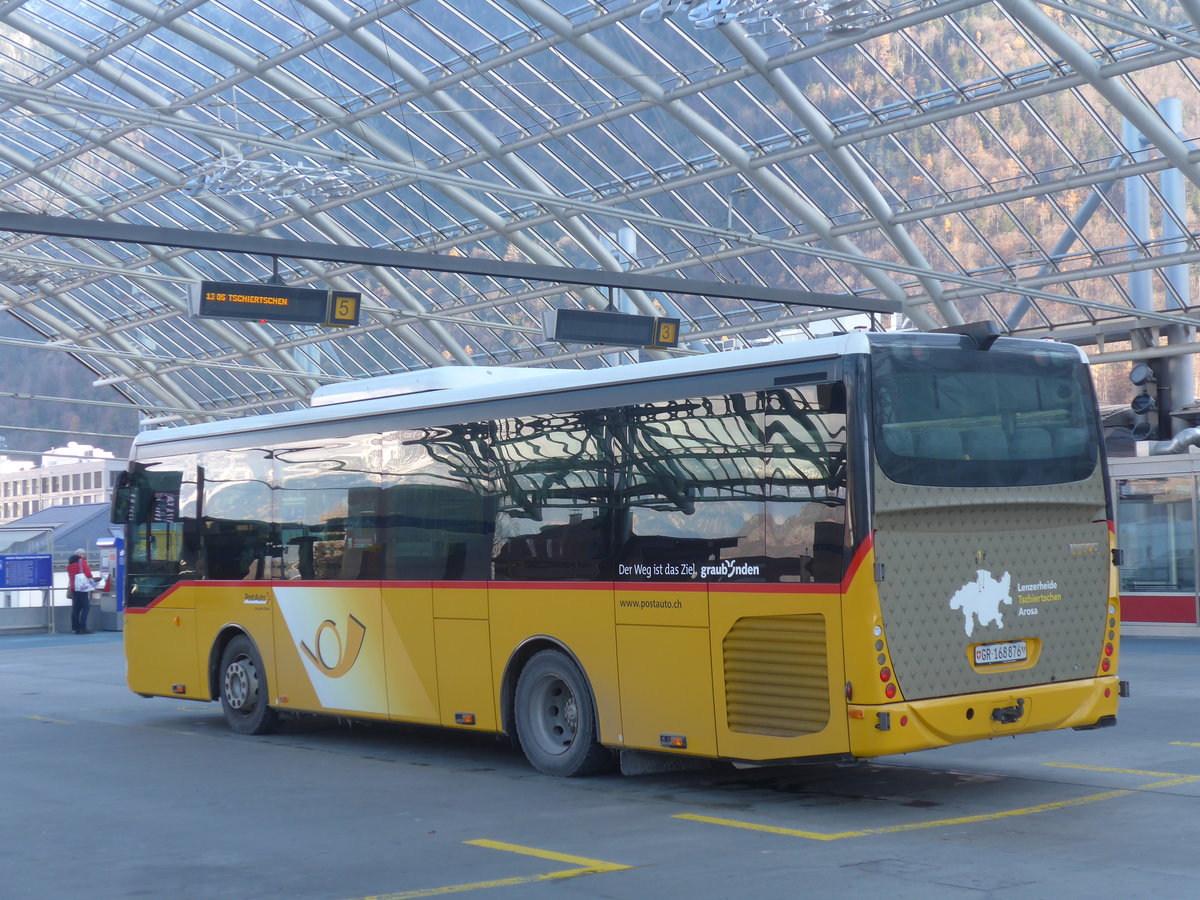 (212'643) - PostAuto Graub�nden - GR 168'876 - Irisbus am 7. Dezember 2019 in Chur, Postautostation