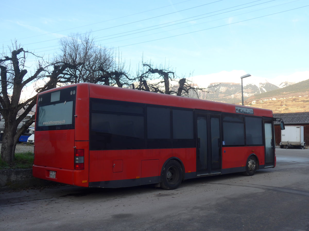 (212'710) - Lathion, Sion - Nr. 19/VS 197'617 - MAN/G�ppel (ex AFA Adelboden Nr. 55) am 8. Dezember 2019 in Sion, Garage