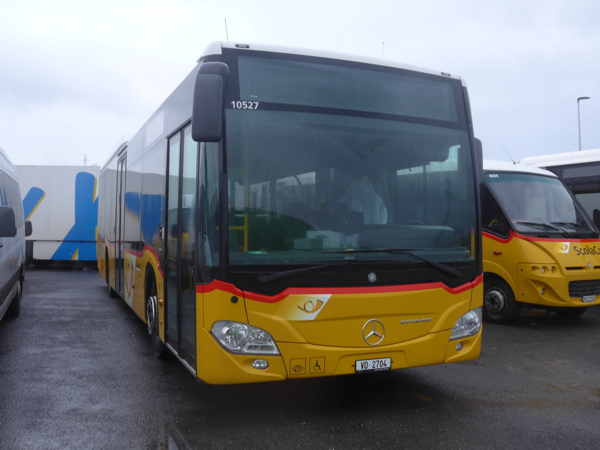(213'033) - CarPostal Ouest - VD 2704 - Mercedes (ex TPB, S�deilles) am 22. Dezember 2019 in Kerzers, Interbus