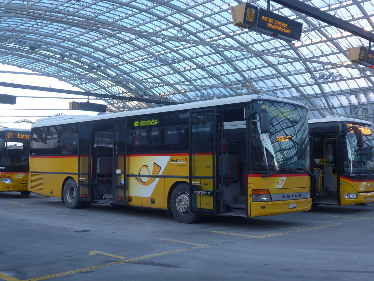 (213'211) - PostAuto Graub�nden (Thepra 10) - GR 178'949 - Setra am 1. Januar 2020 in Chur, Postautostation