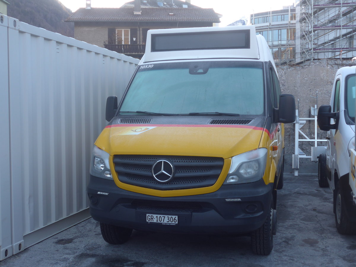 (213'223) - PostAuto Graub�nden - GR 107'306 - Mercedes am 1. Januar 2020 in Chur, Garage