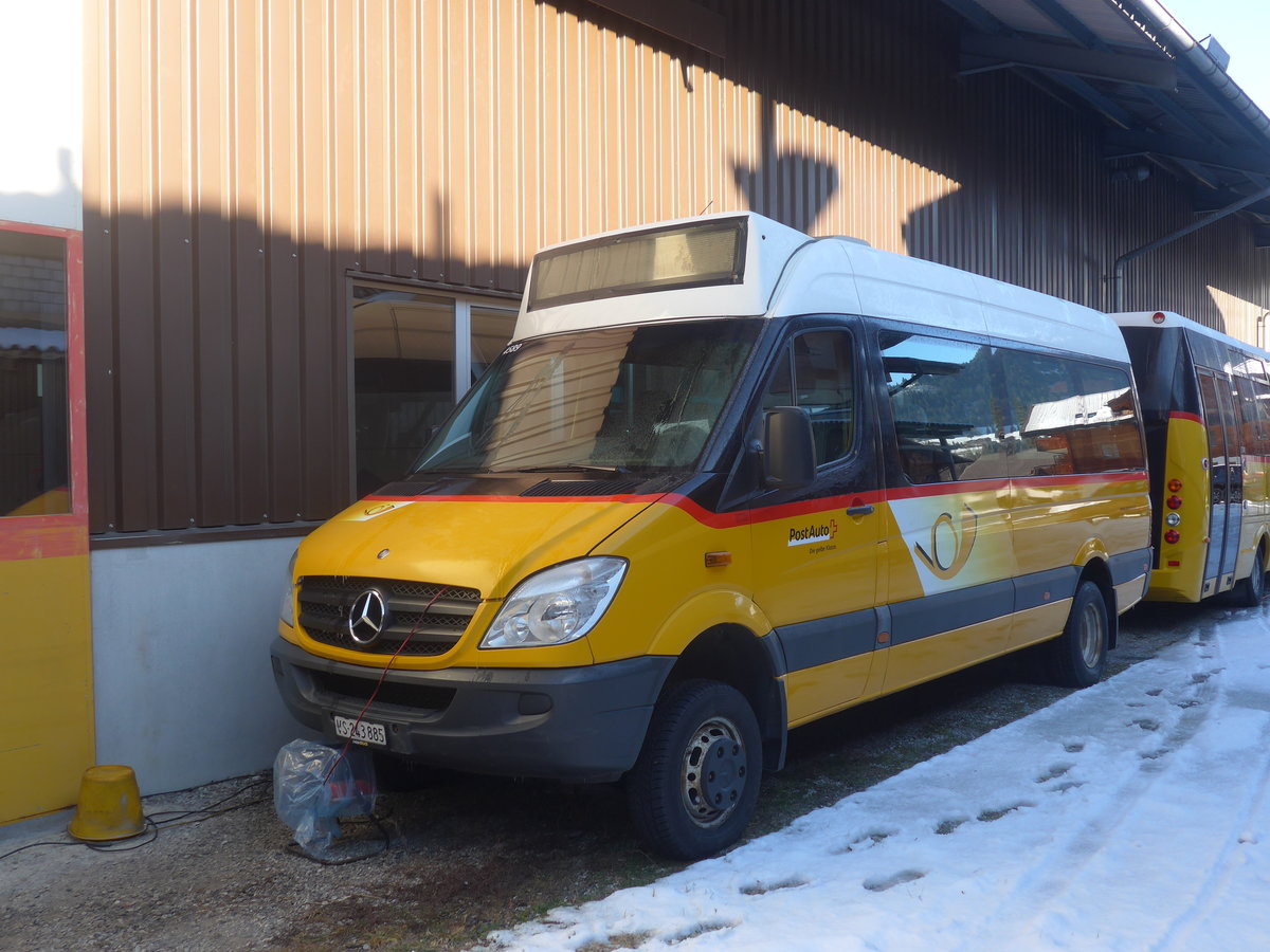(213'292) - PostAuto Wallis - VS 243'885 - Mercedes am 2. Januar 2020 in Gstaad, Garage K�bli (Einsatz K�bli)