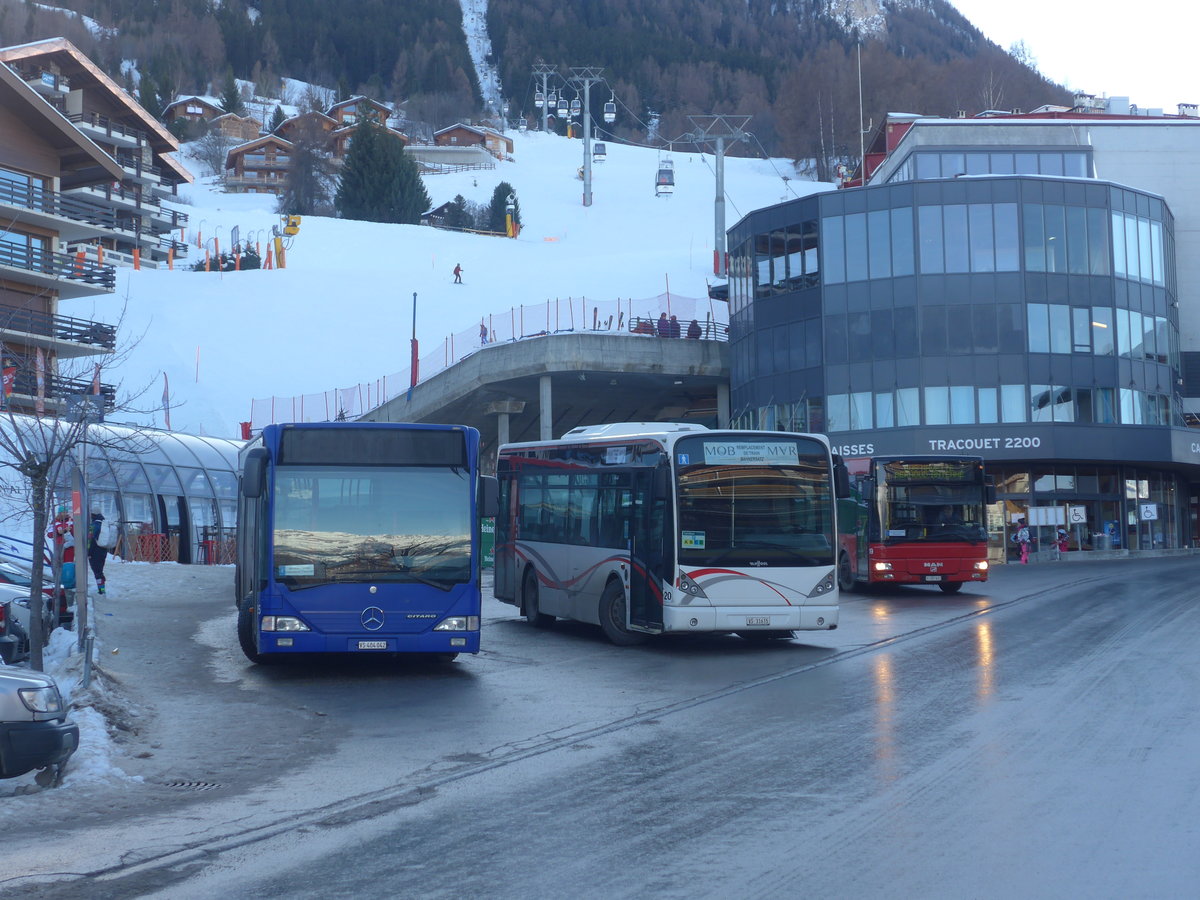 (213'351) - Lathion, Sion - Nr. 25/VS 404'042 - Mercedes (ex VZO Gr�ningen Nr. 14) am 4. Januar 2020 in Haute-Nendaz, T�l�cabine