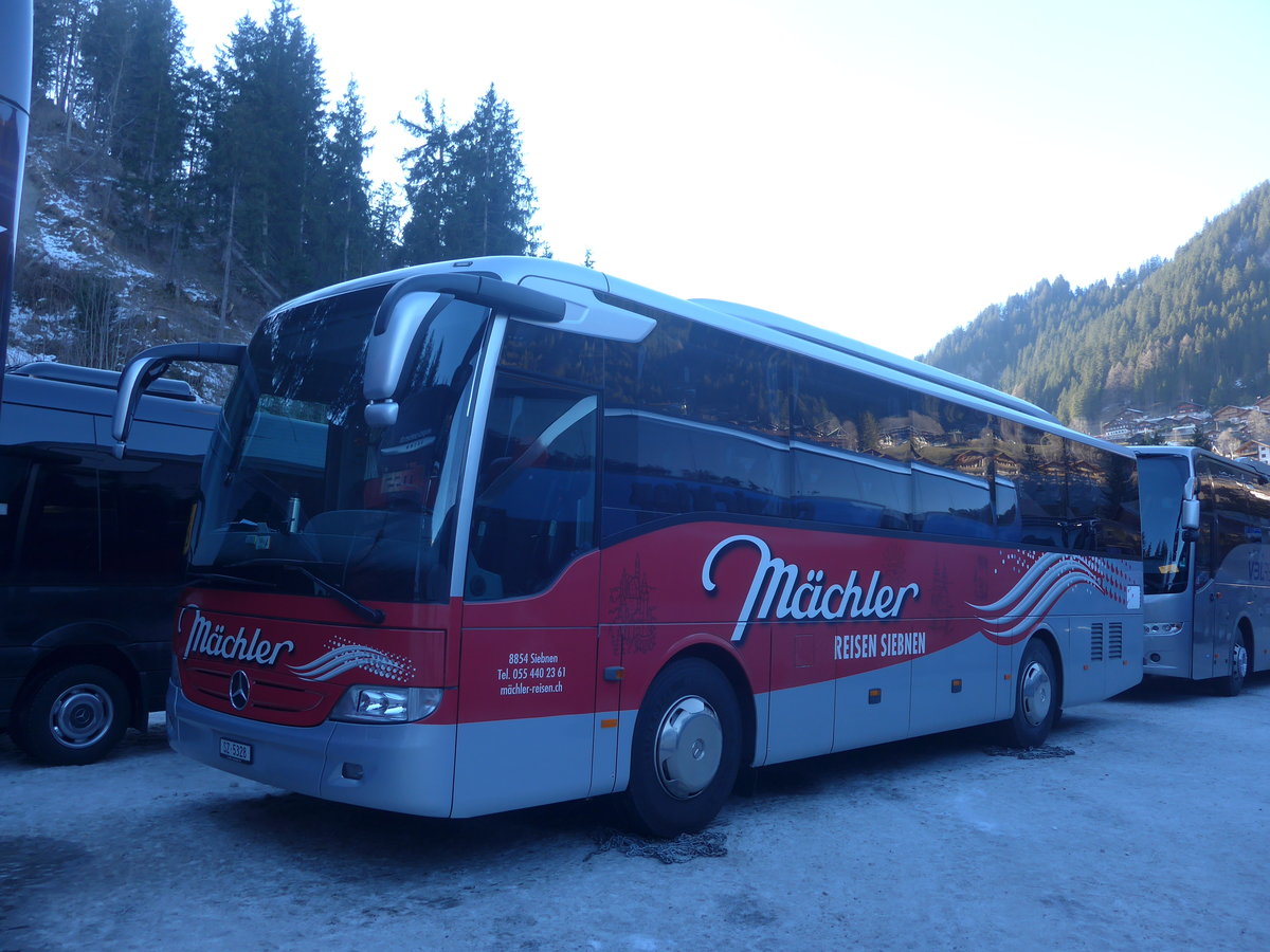 (213'713) - M�chler, Siebnen - SZ 5328 - Mercedes am 11. Januar 2020 in Adelboden, ASB