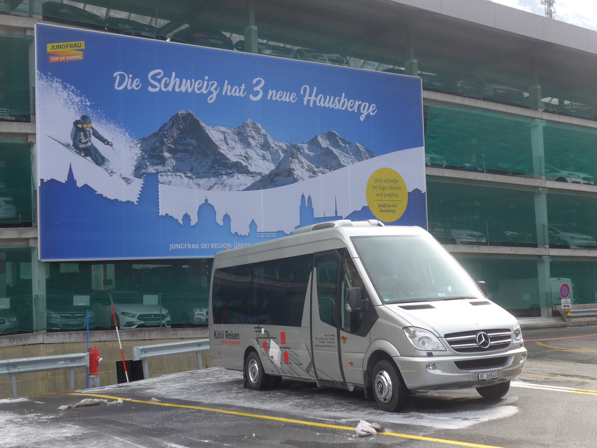 (213'931) - K�bli, Gstaad - BE 26'563 - Mercedes am 19. Januar 2020 in Lauterbrunnen, Parkhaus