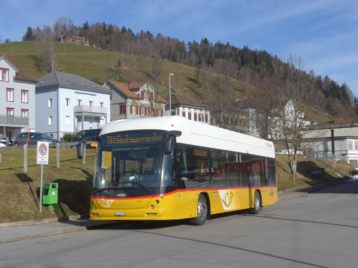 214'008) - PostAuto Ostschweiz - SG 426'001 - Hess am 1. Februar 2020 beim Bahnhof Urn�sch
