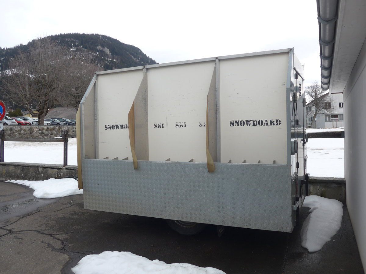 (214'056) - PostAuto Ostschweiz - Nr. 1/SG 404'649 - Sanwald Gep�ckanh�nger (ex P 31'141) am 1. Februar 2020 in Wildhaus, Dorf