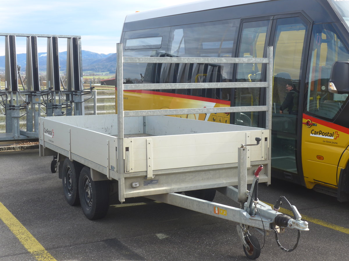 (214'308) - CarPostal Ouest - JU 92'759 - Anssems Gep�ckanh�nger am 16. Februar 2020 in Develier, Parkplatz