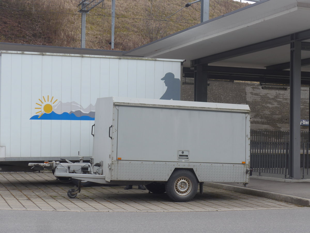 (214'398) - Spring, Schwenden - BE 188'366 - Zbinden Gep�ckanh�nger am 17. Februar 2020 beim Bahnhof Oey-Diemtigen