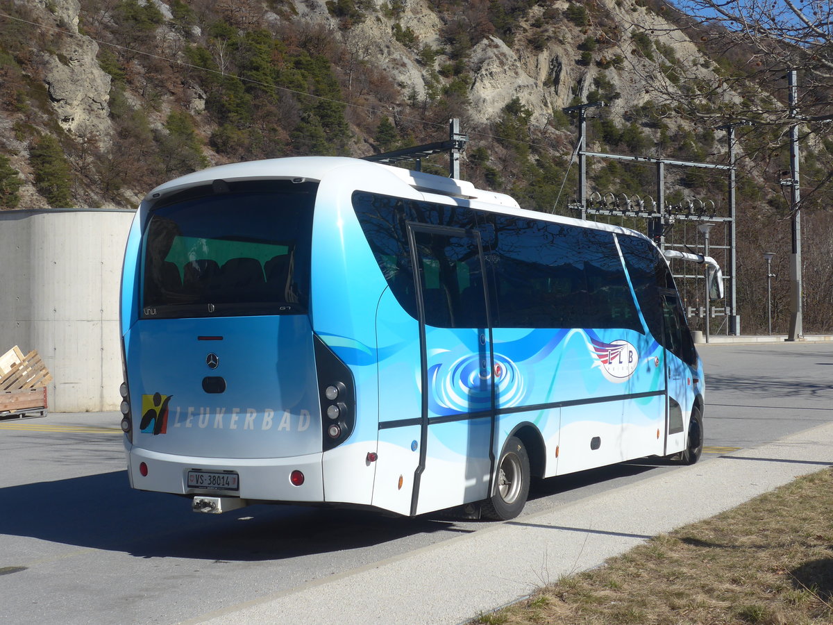 (214'774) - LLB Susten - Nr. 14/VS 38'014 - Mercedes/UNVI am 22. Februar 2020 in Leuk, Garage