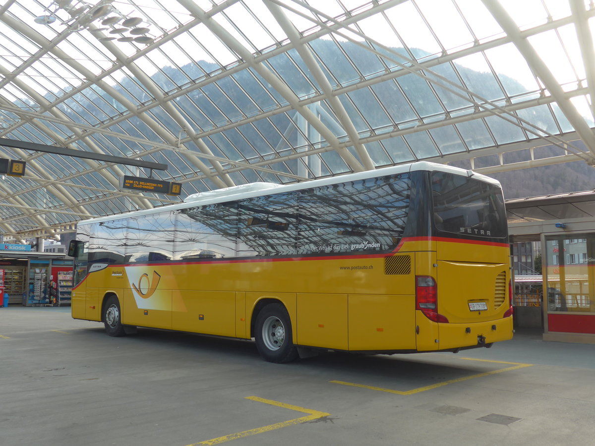 (214'945) - PostAuto Graub�nden - GR 179'708 - Setra am 1. M�rz 2020 in Chur, Postautostation