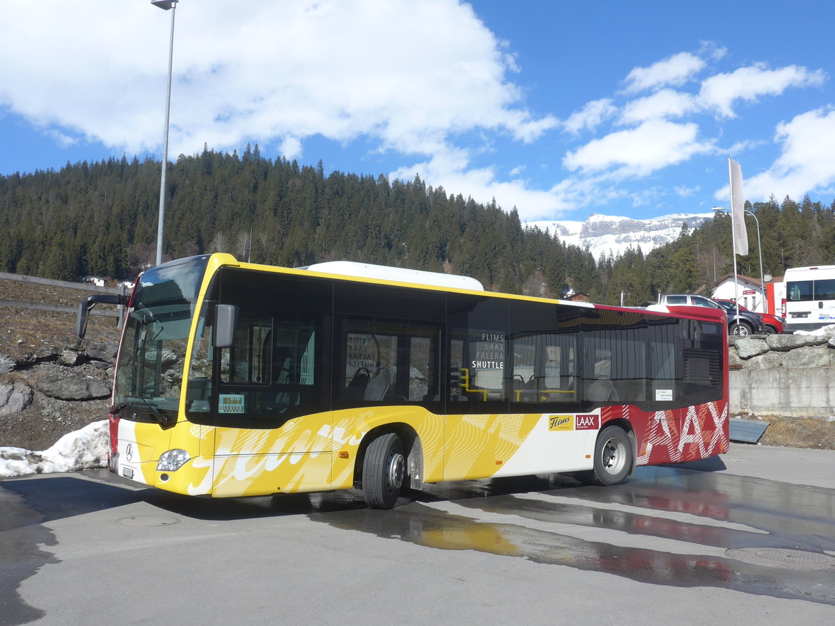 (214'993) - Stuppan, Flims - GR 87'021 - Mercedes am 1. M�rz 2020 in Laax, Garage