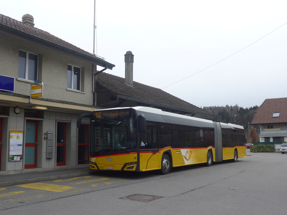 (215'026) - Steiner, Ortschwaben - Nr. 20/BE 32'333 - Solaris am 2. M�rz 2020 beim Bahnhof Laupen