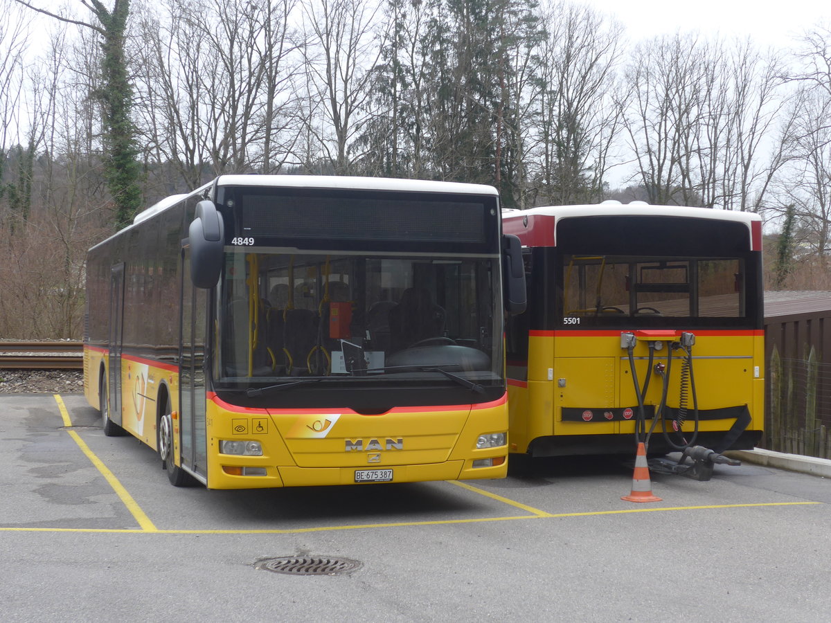 (215'031) - PostAuto Bern - Nr. 541/BE 675'387 - MAN am 2. M�rz 2020 in Laupen, Garage