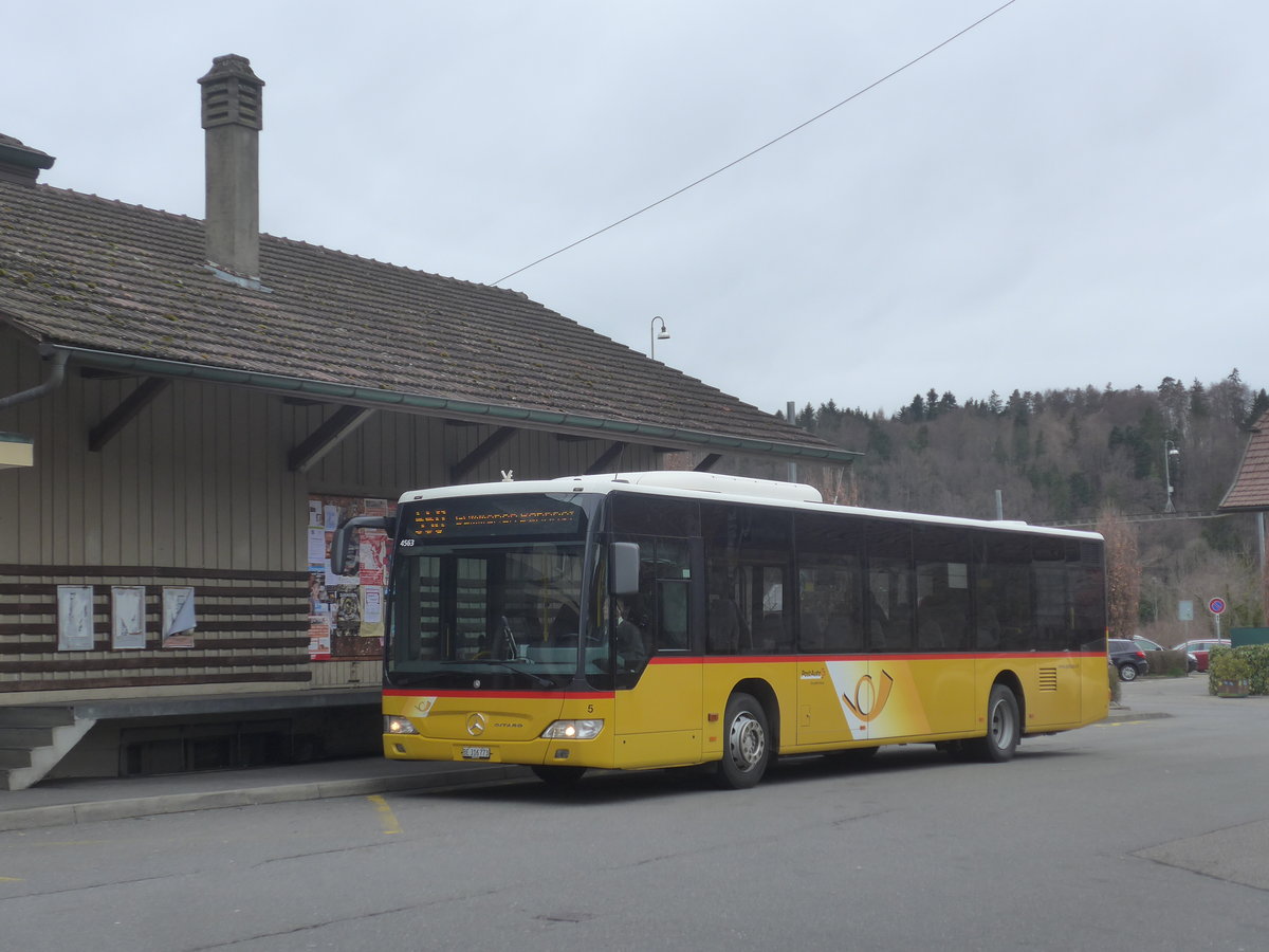 (215'043) - PostAuto Bern - Nr. 5/BE 316'773 - Mercedes (ex Klopfstein, Laupen Nr. 5) am 2. M�rz 2020 beim Bahnhof Laupen