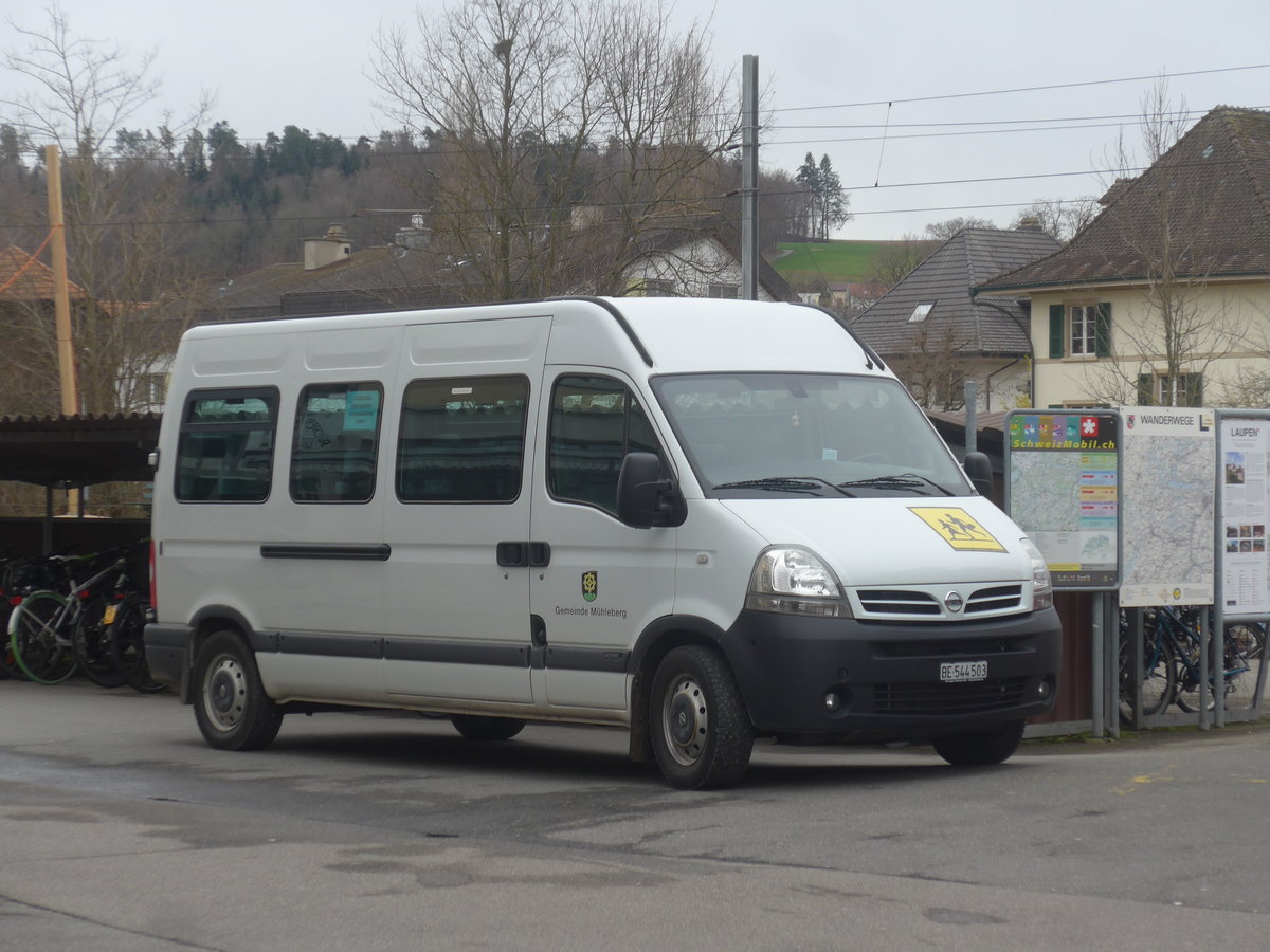 (215'049) - Gemeinde M�hleberg, M�hleberg - BE 544'503 - Nissan am 2. M�rz 2020 beim Bahnhof Laupen