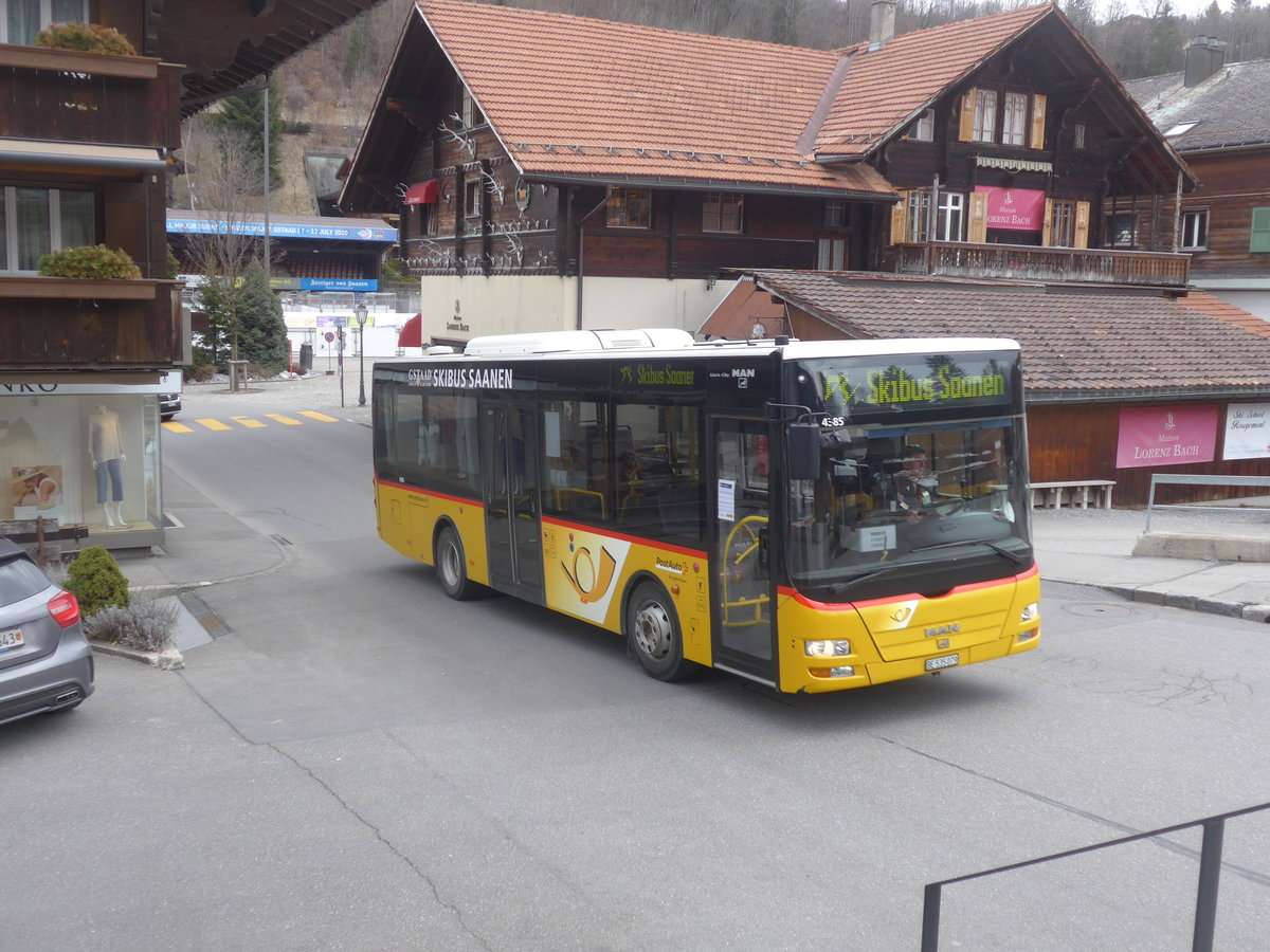 (215'142) - PostAuto Bern - BE 535'079 - MAN/G�ppel (ex Nr. 217; ex RBS Worblaufen Nr. 217) am 14. M�rz 2020 beim Bahnhof Gstaad