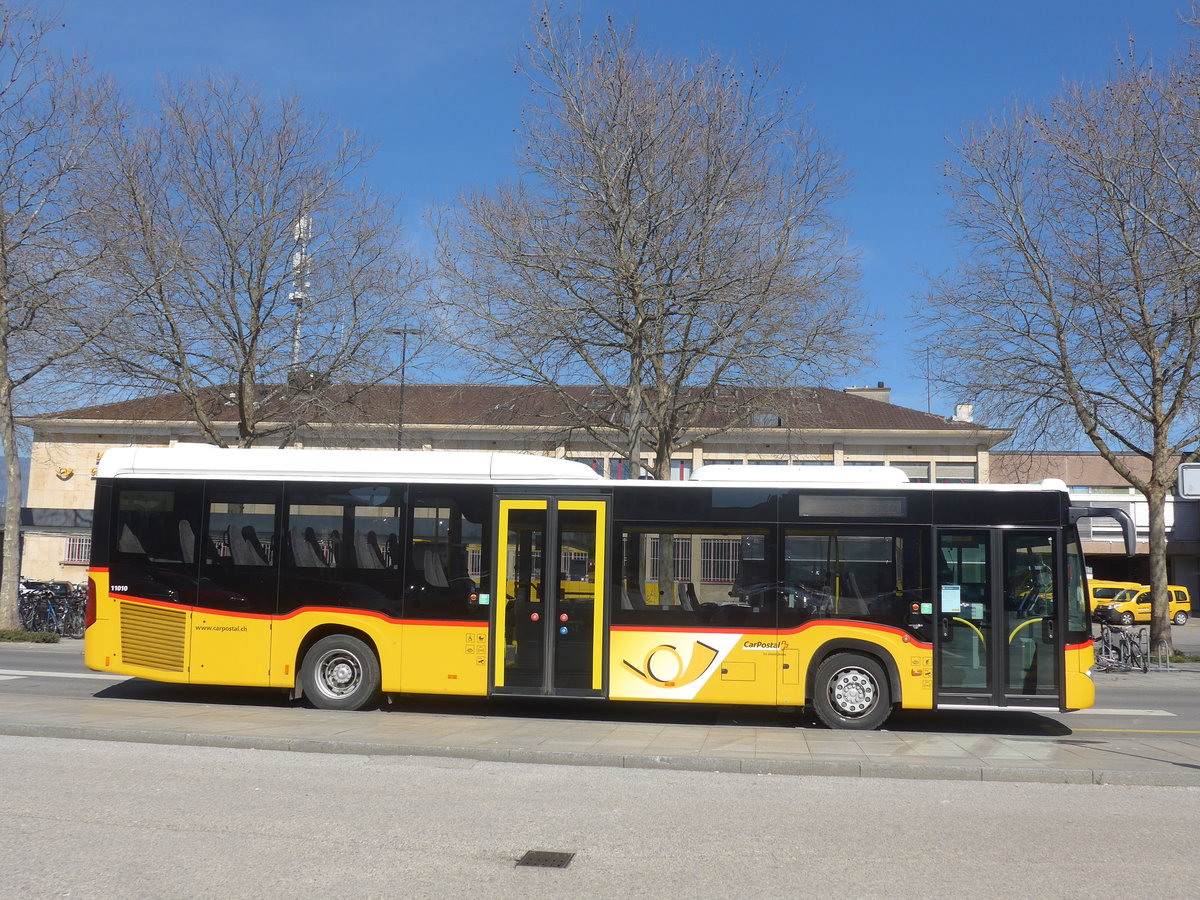 (215'230) - CarPostal Ouest - VD 259'968 - Mercedes am 15. M�rz 2020 beim Bahnhof Yverdon