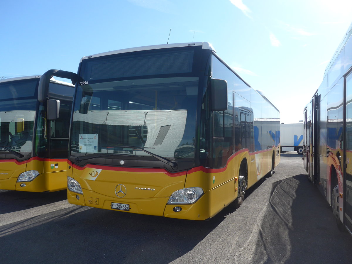 (215'237) - CarPostal Ouest - VD 205'684 - Mercedes am 15. M�rz 2020 in Kerzers, Interbus