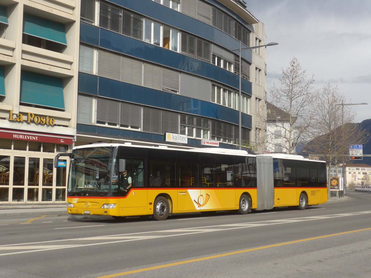 (215'334) - Buchard, Leytron - VS 104'345 - Mercedes am 20. M�rz 2020 beim Bahnhof Sion