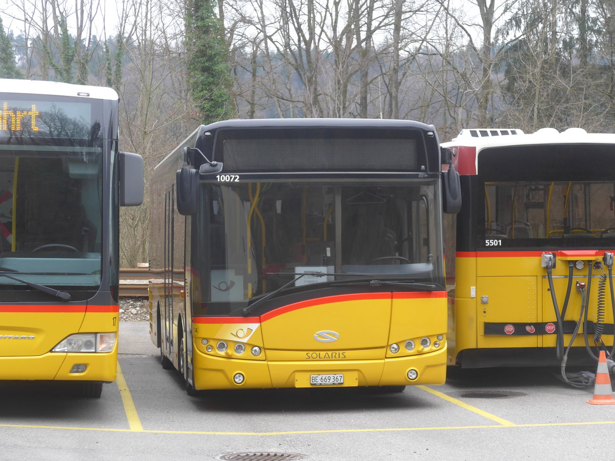 (215'374) - PostAuto Bern - Nr. 14/BE 669'367 - Solaris (ex Klopfstein, Laupen Nr. 14) am 22. M�rz 2020 in Laupen, Garage