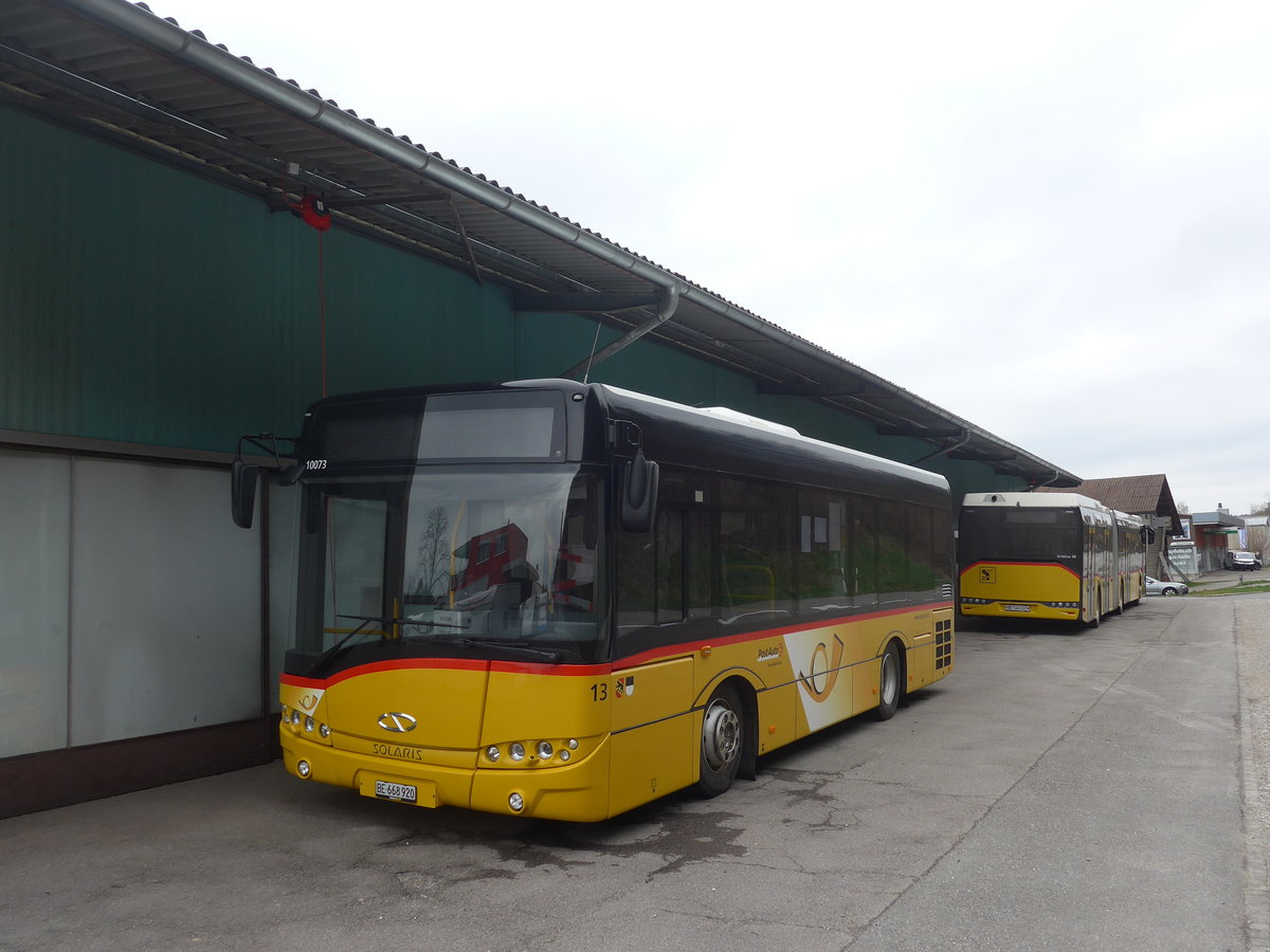 (215'382) - PostAuto Bern - Nr. 13/BE 668'920 - Solaris (ex Klopfstein, Laupen Nr. 13) am 22. M�rz 2020 in Laupen, Garage